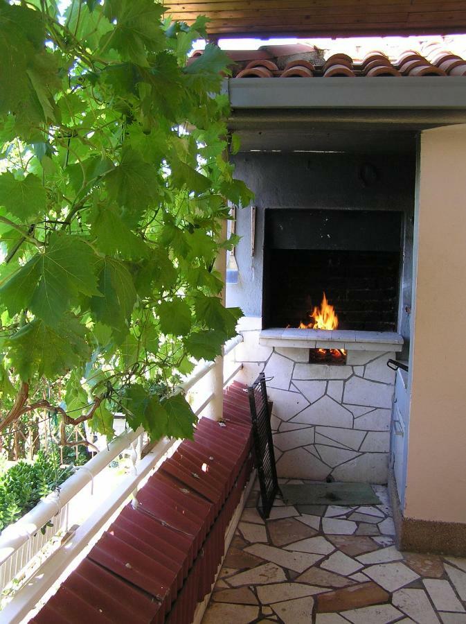 Studio Apartments Fabjanac Trogir Exterior photo